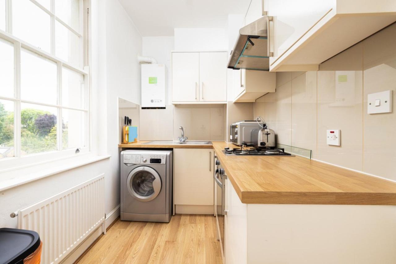 Mornington Crescent Appartement Londen Buitenkant foto